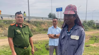 Xử lý vi phạm chăn thả gia súc trên tuyến cao tốc Vĩnh Hảo – Dầu Giây