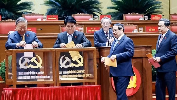 Toàn cảnh bỏ phiếu bầu Ban Chấp hành Trung ương Đảng khóa XIV