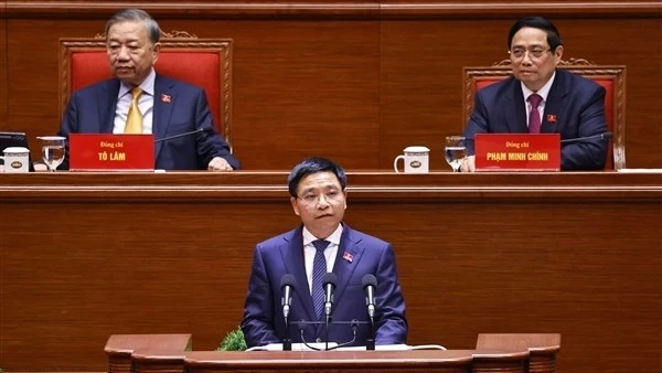 Xây dựng và hoàn thiện thể chế để huy động, sử dụng hiệu quả nguồn lực tài chính