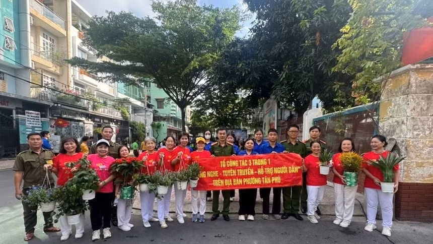 Khi Công an cơ sở lấy sự gần dân làm nền tảng giữ bình yên 