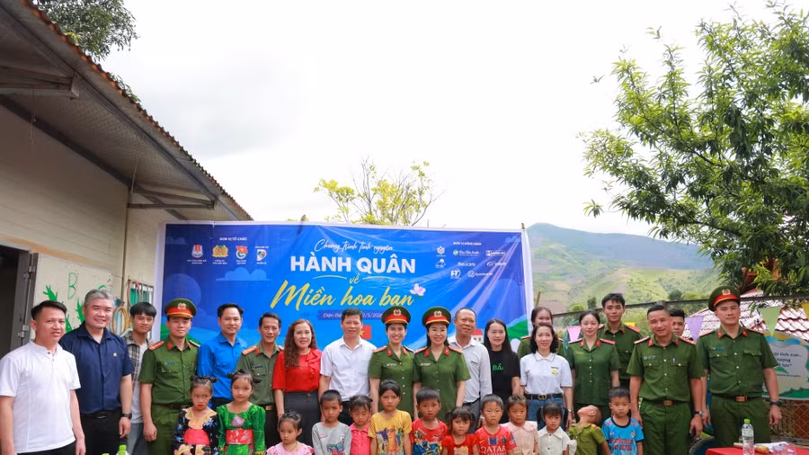 Học viện CSND trao hơn 1 tỷ đồng hỗ trợ an sinh xã hội tại Điện Biên