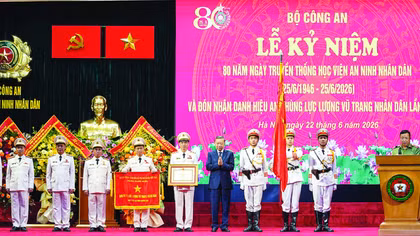 Ngôi trường 3 lần được phong tặng danh hiệu Anh hùng
