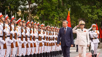 Tự hào truyền thống anh hùng, xây dựng lực lượng an ninh nhân dân trong sạch, vững mạnh, xứng đáng là nòng cốt bảo vệ an ninh quốc gia trong kỷ nguyên phát triển mới 