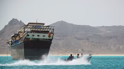 Nếu Houthi kiểm soát eo biển Bab al-Mandab... 