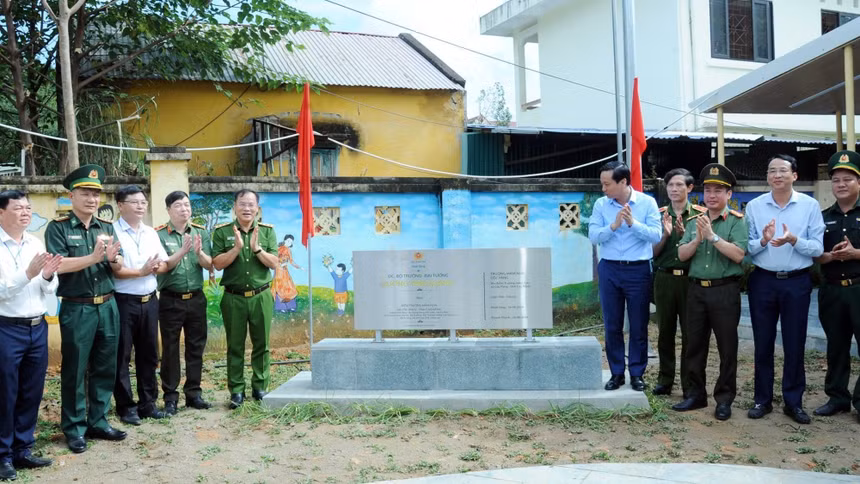 Thêm hai trường mầm non được Bộ Công an xây dựng tặng bà con Cao Bằng