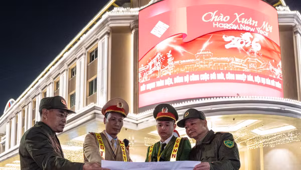 Công an Thủ đô với đêm giao thừa vì bình yên cho người dân