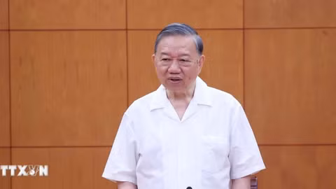 Không để xã hội giàu lên về vật chất nhưng nghèo đi về văn hóa, đạo đức và các giá trị nhân văn