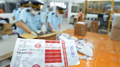 Tạm giữ xe bán kem ở phố biển Nha Trang bị nữ du khách nước ngoài tố... "chặt chém"