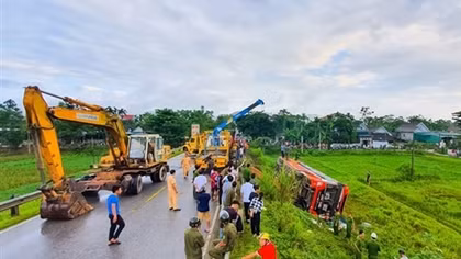 Giá vé xe khách biến động trái chiều trước dịp lễ