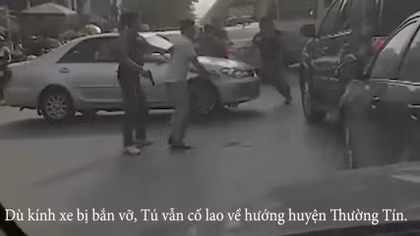 Xe khách lao xuống taluy âm sâu 100m, 1 người tử vong