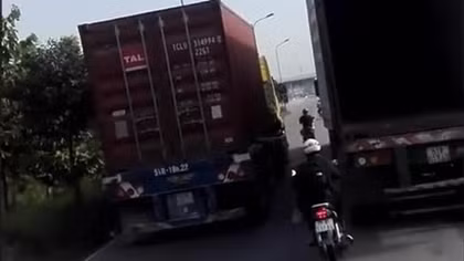 Sử dụng dao, súng bắn đạn ghém không đúng mục đích sẽ bị xử lý như vũ khí quân dụng