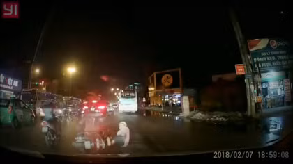 Cháy, nổ tàu cá tại Bến phà Tắc Cậu, 7 người bị thương