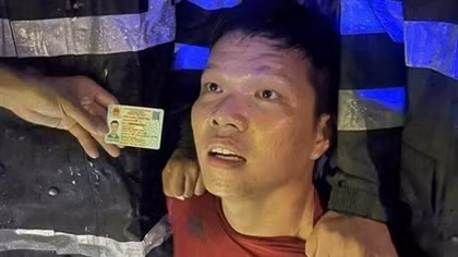 Gã phù thủy truyền thông và cú lừa thế kỷ
