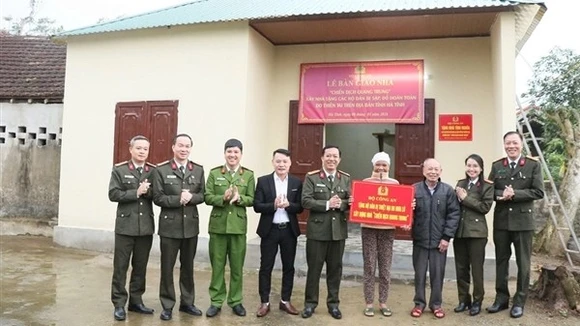 Chiến dịch Quang Trung - khi mái nhà mới sưởi ấm lòng dân sau mùa bão lũ