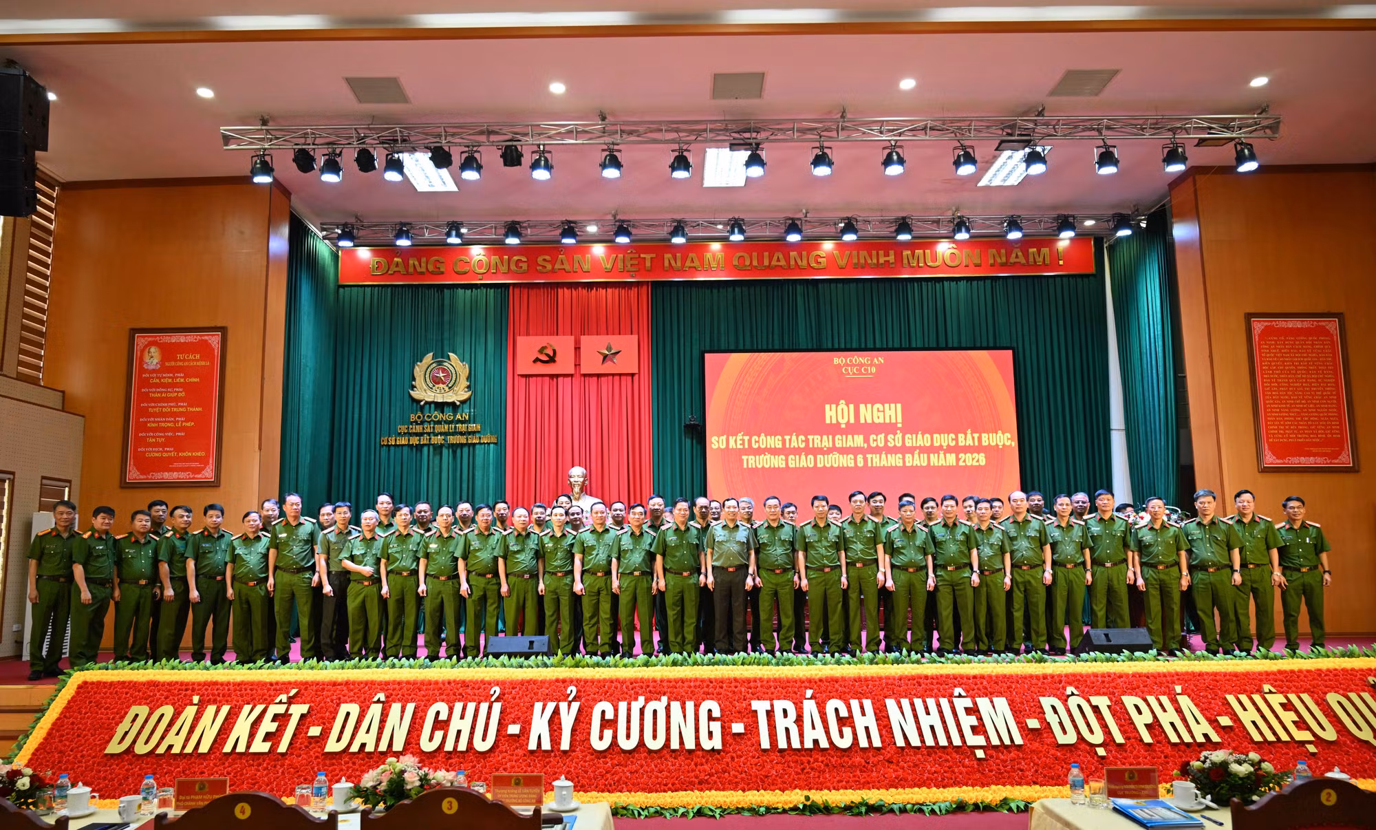 dsc-6975.jpg