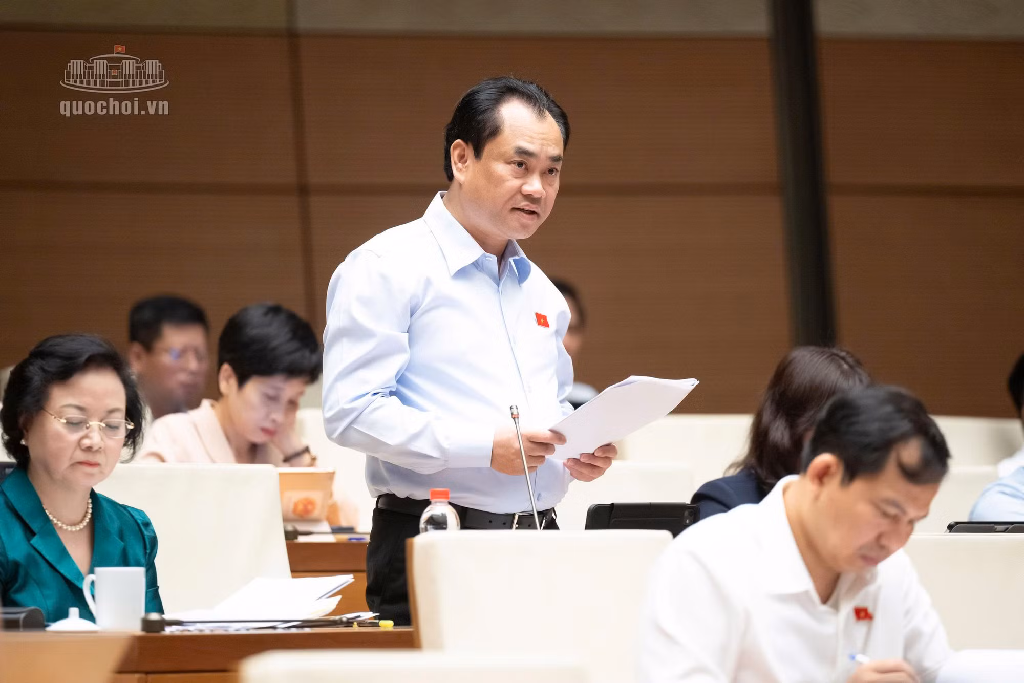 Bộ trưởng Bộ Nông nghiệp và Môi trường Trịnh Việt Hùng đề nghị nhìn nhận lại quá trình triển khai các dự án trên tinh thần "tiên trách kỷ, hậu trách nhân"
