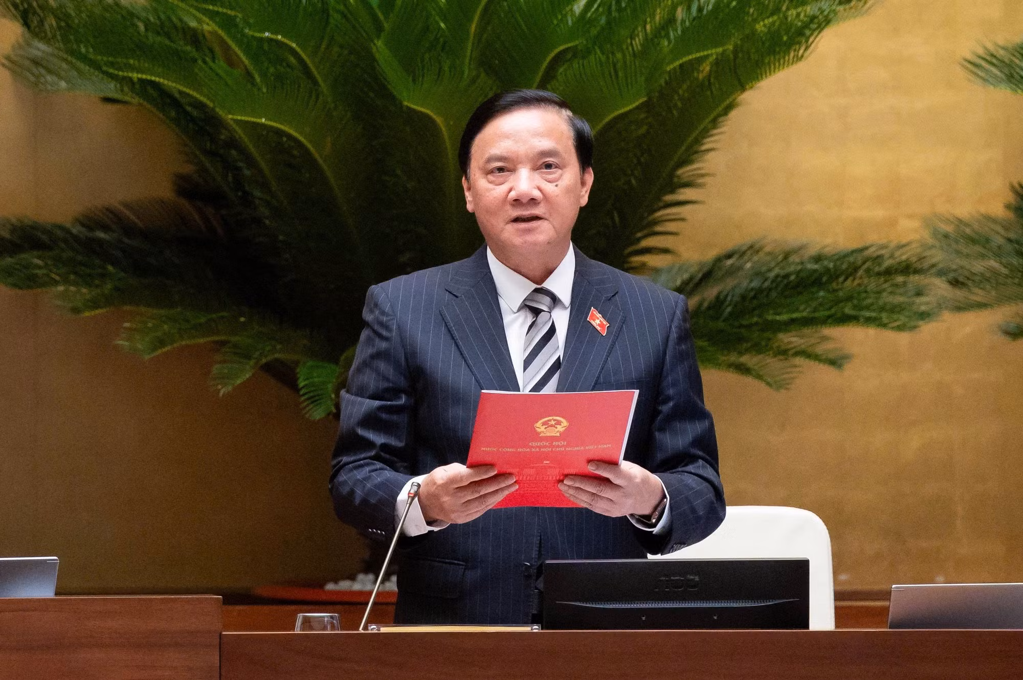 pho-chu-tich-quoc-hoi-nguyen-khac-dinh.jpg