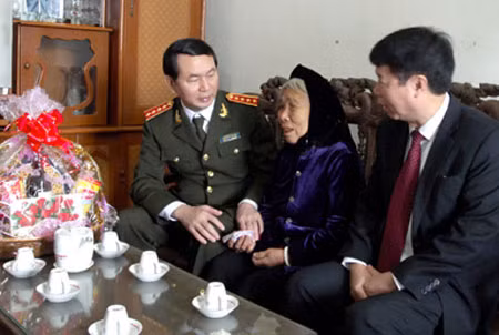 Để tất cả mọi người đều có Tết ảnh 2