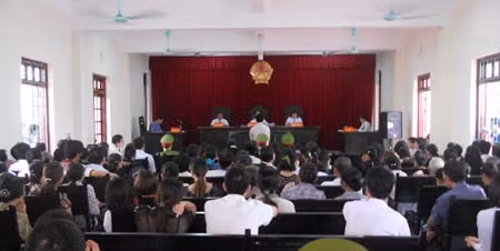 Chồng nói chồng phải, vợ nói vợ hay… ảnh 1