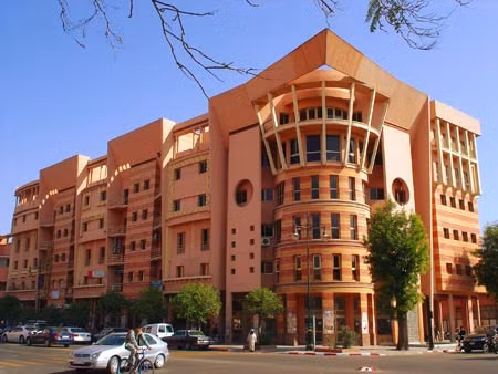 Một góc phố sang trọng của thành phố Marrakech.