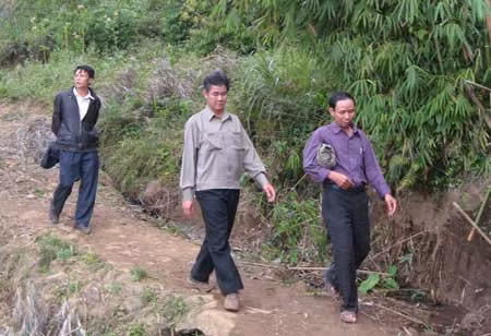 Quan tài lạ giữa “rừng ma” ảnh 2