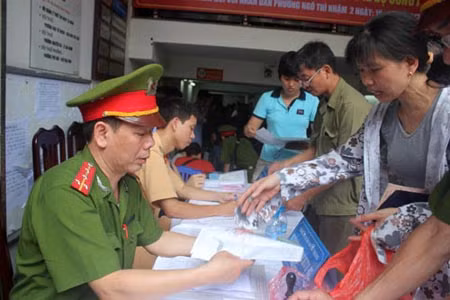 Sang tên đổi chủ phương tiện: Nhiều vướng mắc đang được tháo gỡ ảnh 1