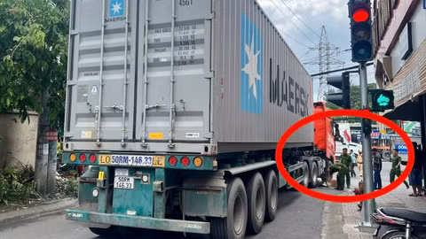 Xe đầu kéo gây tai nạn chết người vì “đi lạc” vào đường cấm