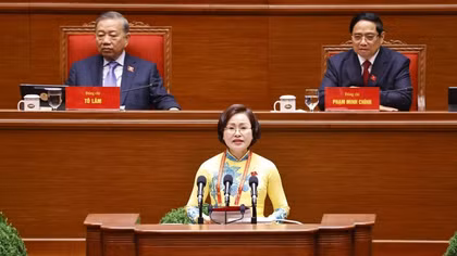 Đại biểu đến từ cơ sở nêu thực tiễn ứng dụng chuyển đổi số để vận hành chính quyền địa phương 2 cấp