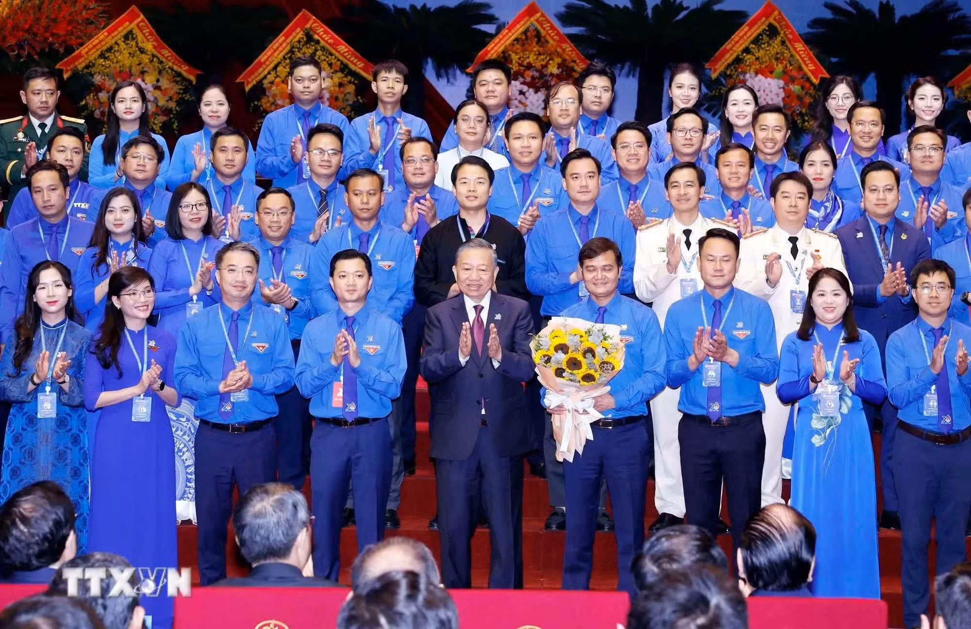 tong-bi-thu-chu-tich-nuoc-to-lam-du-dai-hoi-doan-toan-quoc-lan-thu-xiii-16.jpg