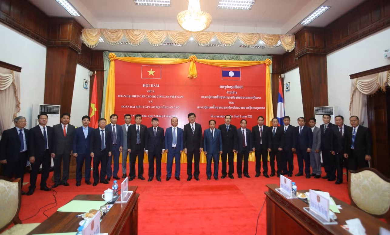 Phối hợp chặt chẽ, triển khai hiệu quả các dự án, chương trình hành động, hợp tác giữa hai Bộ Công an Việt Nam – Lào -0