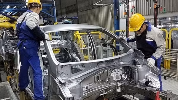 Đề xuất gia hạn 4 tháng thuế tiêu thụ đặc biệt với ôtô sản xuất, lắp ráp trong nước