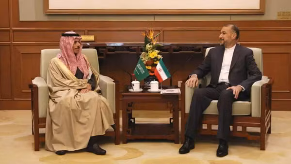 Iran-Arab Saudi: Đã đến lúc xích lại gần nhau