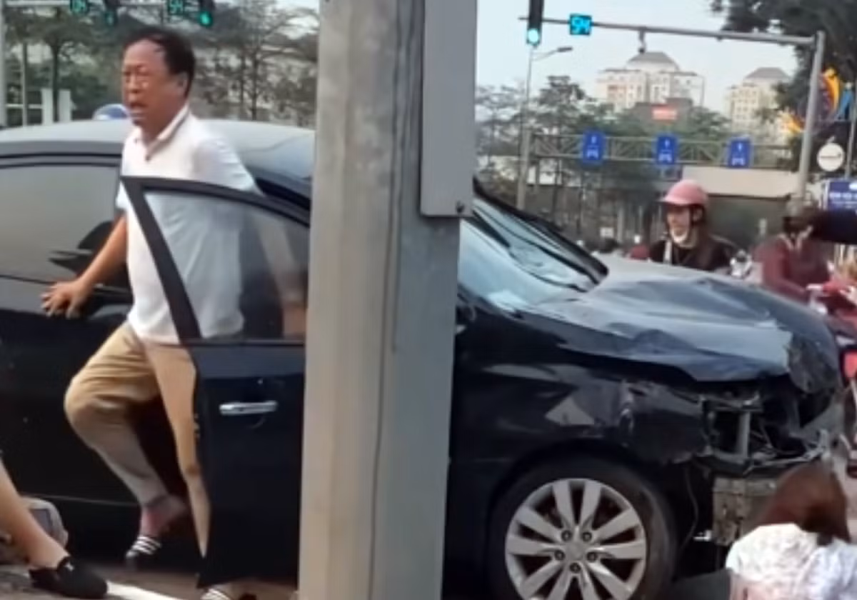 Tôi xin lỗi tất cả mọi người -0