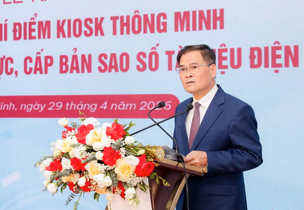 Agribank đồng hành cùng tỉnh Quảng Ninh triển khai mô hình Kiosk thông minh: Đưa hành chính số tới các đặc khu, hải đảo -1