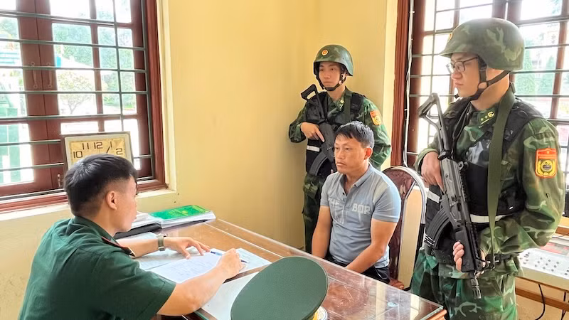 Khởi tố nhóm đối tượng đưa người xuất cảnh trái phép -0