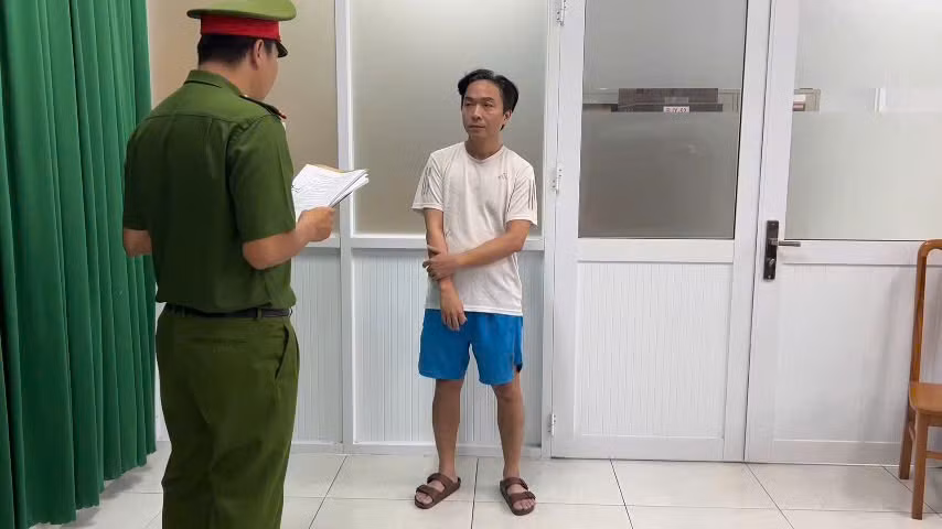 Triệt phá đường dây mua bán hóa đơn 