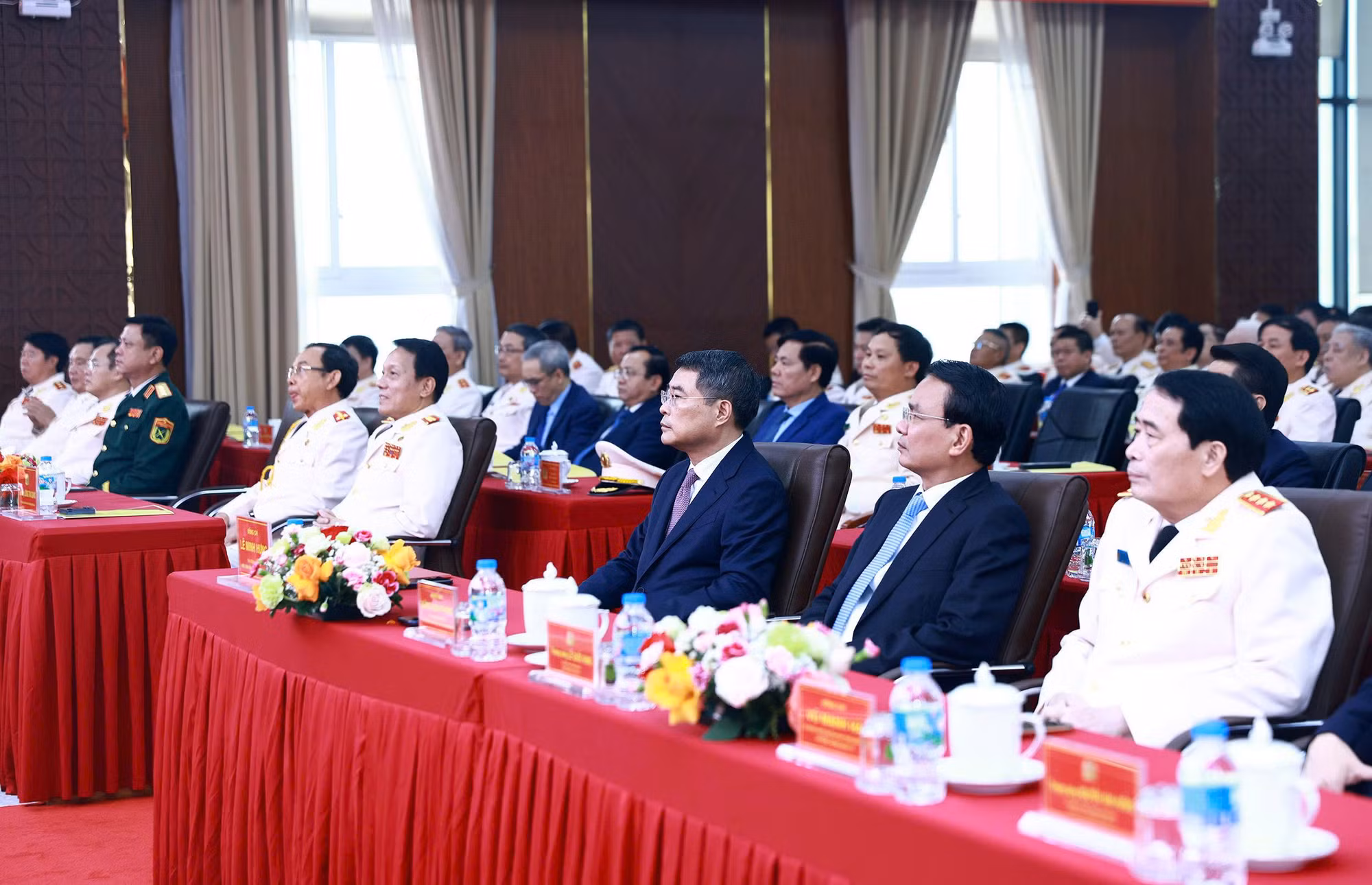 Thủ tướng Lê Minh Hưng dự Lễ kỷ niệm 80 năm Ngày truyền thống lực lượng Cảnh sát hình sự ảnh 9 Thủ tướng Lê Minh Hưng dự Lễ kỷ niệm 80 năm Ngày truyền thống lực lượng Cảnh sát hình sự -1