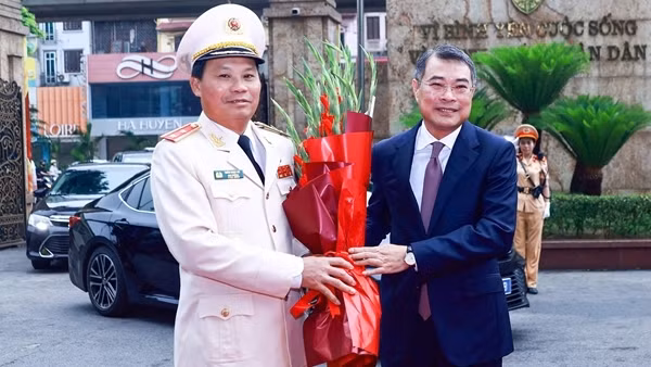 Thủ tướng Lê Minh Hưng dự Lễ kỷ niệm 80 năm Ngày truyền thống lực lượng Cảnh sát hình sự