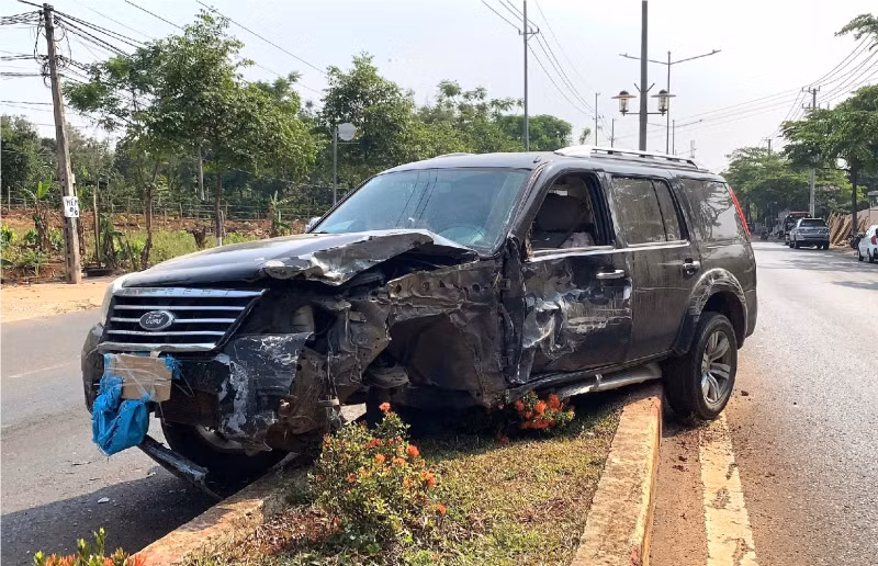Khởi tố đối tượng không biết lái xe, không bằng lái vẫn đi trộm ô tô -0