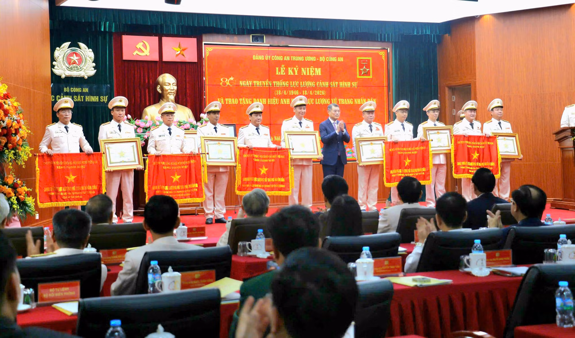 Phòng Cảnh sát hình sự Công an Nghệ An: Xứng danh đơn vị Anh hùng trên quê hương Bác Hồ -0