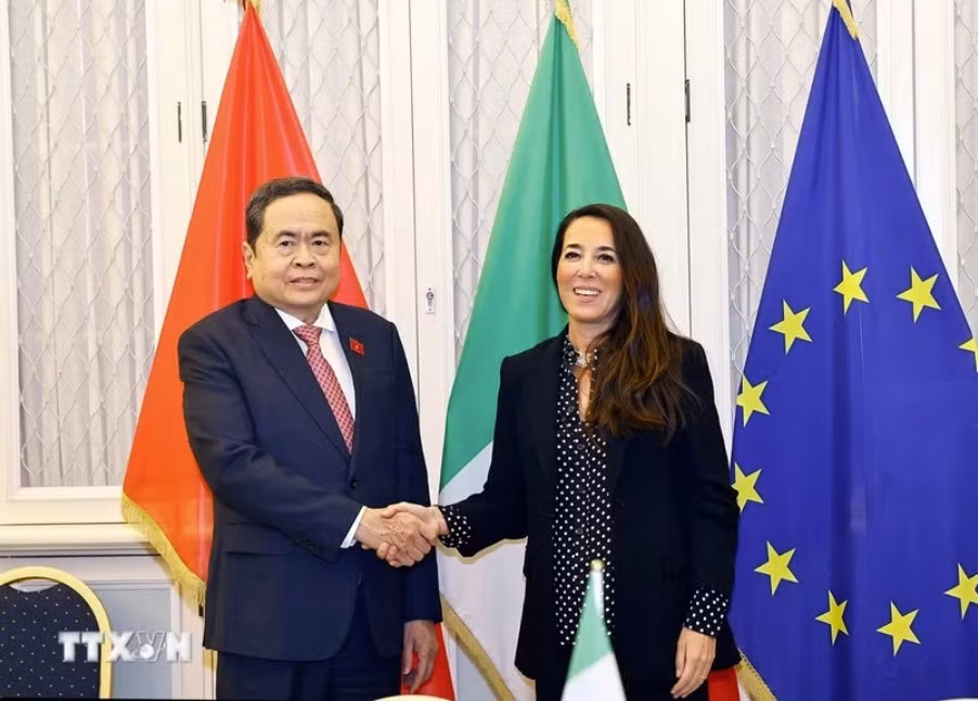 Chủ tịch Quốc hội đề nghị Italy có chính sách miễn thị thực cho công dân Việt Nam -0