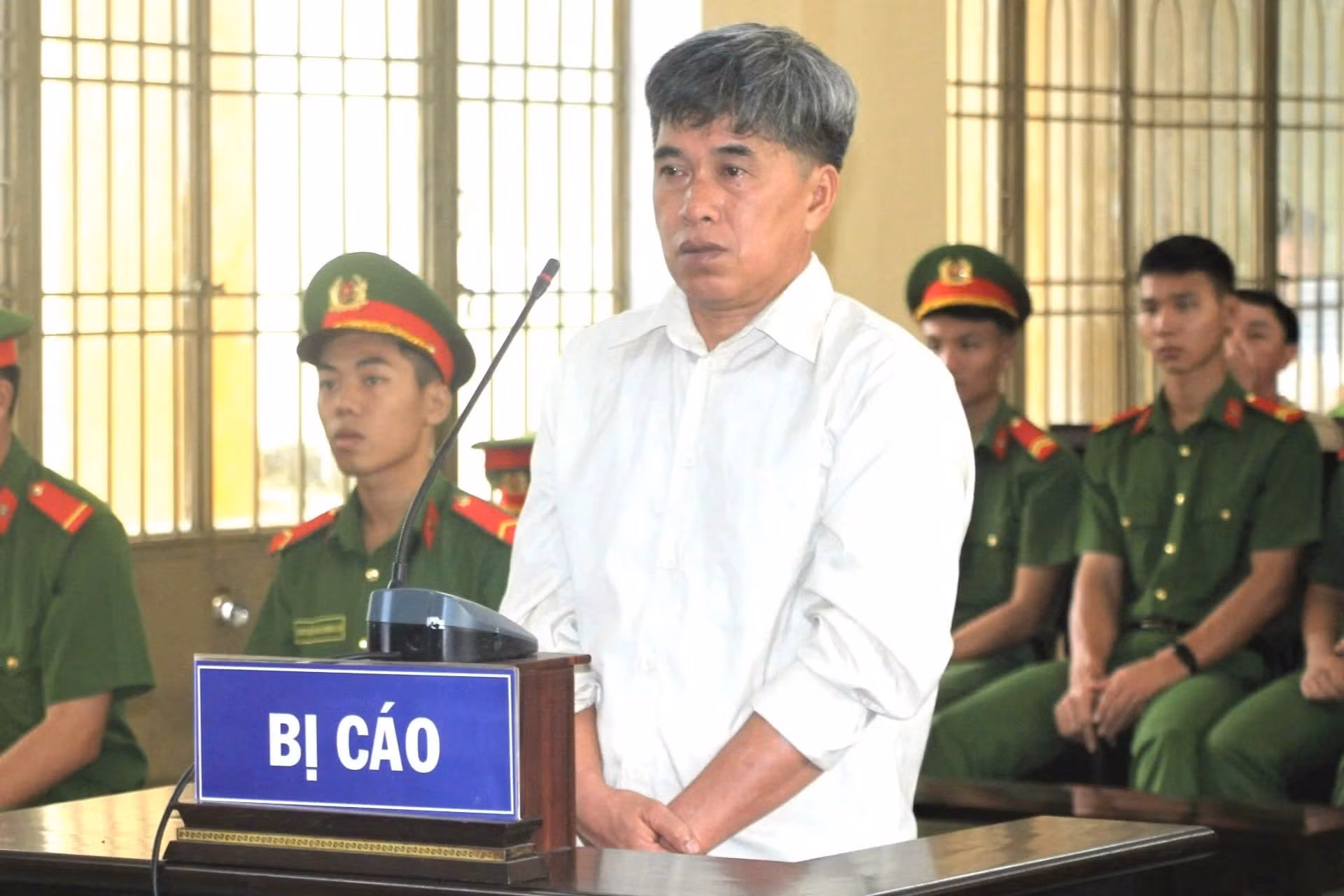 Điều khó ngờ liên quan vụ đắm tàu trên biển Cửa Đại làm 17 du khách thiệt mạng: Thảm kịch mang tên “đắm tàu” -0