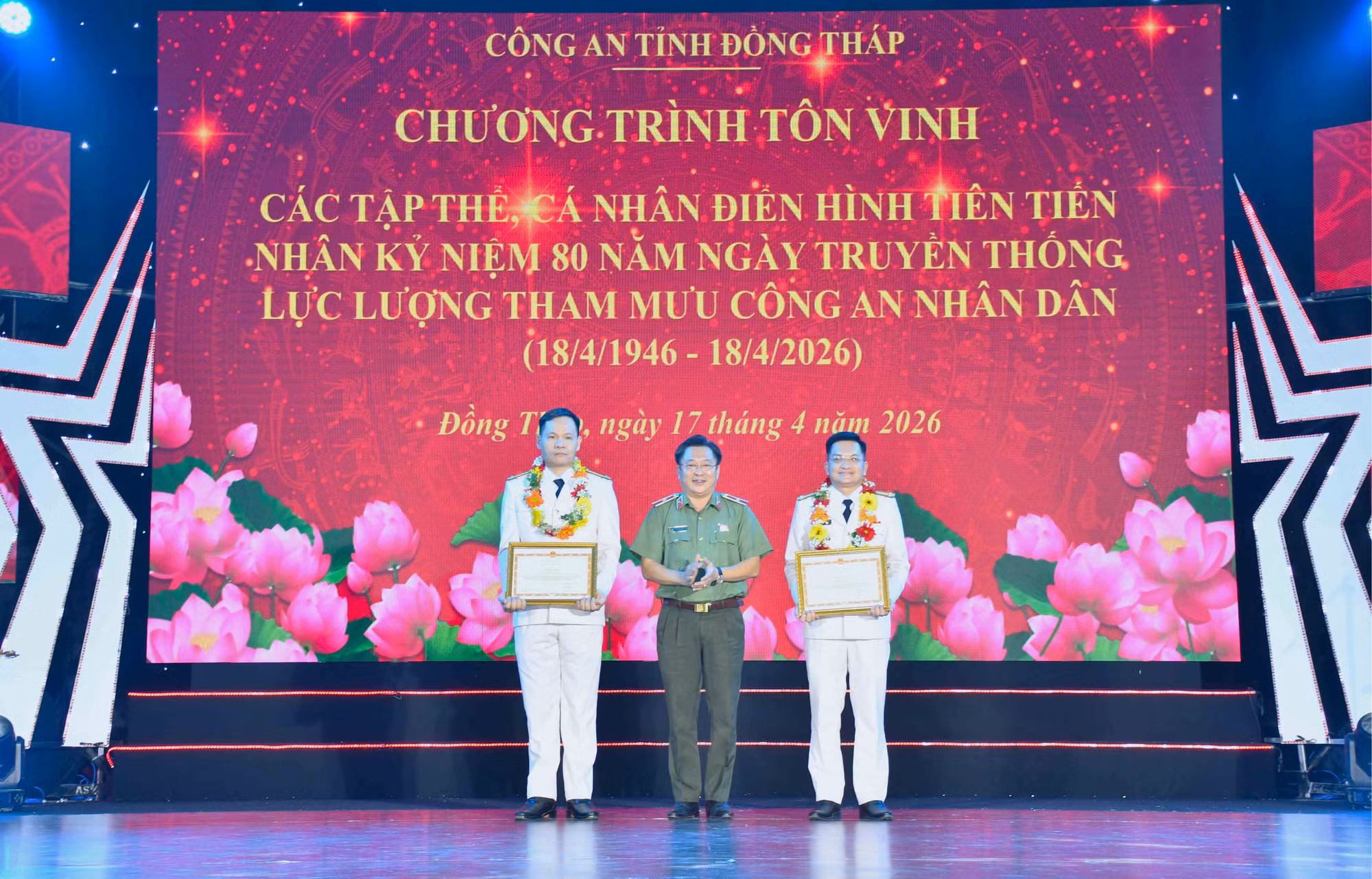 “Giai điệu bình yên” tôn vinh Công an vùng đất sen hồng Đồng Tháp -0