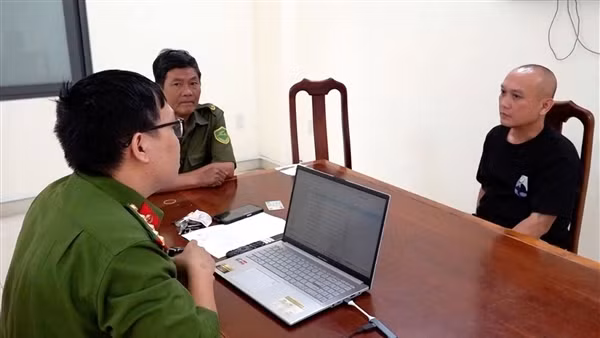 Gã đàn ông tiếp tay cho con nghiện tổ chức “tiệc ma túy” bị truy nã đặc biệt