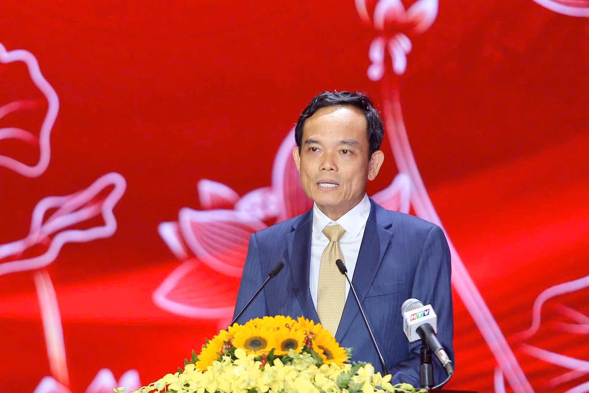 Từ “đất vàng” đến “đất thiêng”: lựa chọn của lòng tự trọng đô thị -0