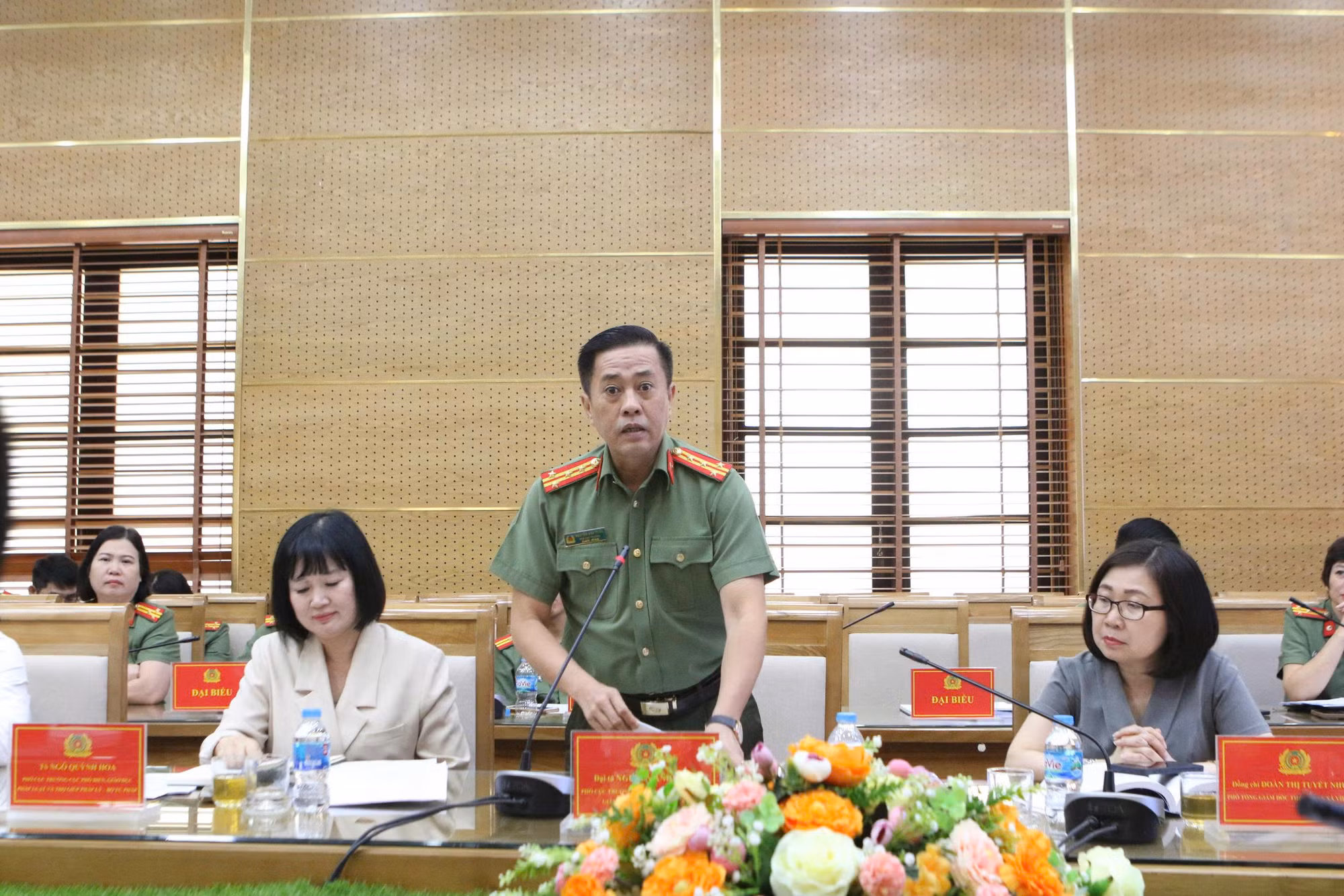 Hoàn thiện lý luận và nâng cao hiệu quả công tác truyền thông chính sách đảm bảo ANTT -0