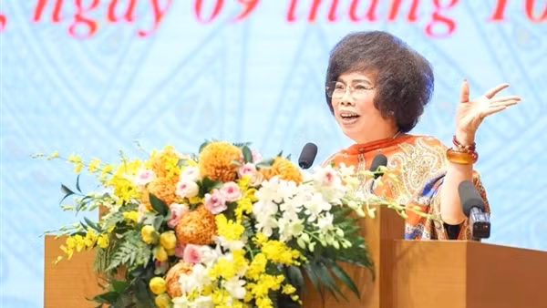 Anh hùng Lao động Thái Hương: Đề xuất tháo gỡ một số “điểm nghẽn” để kinh tế Việt Nam tăng tốc