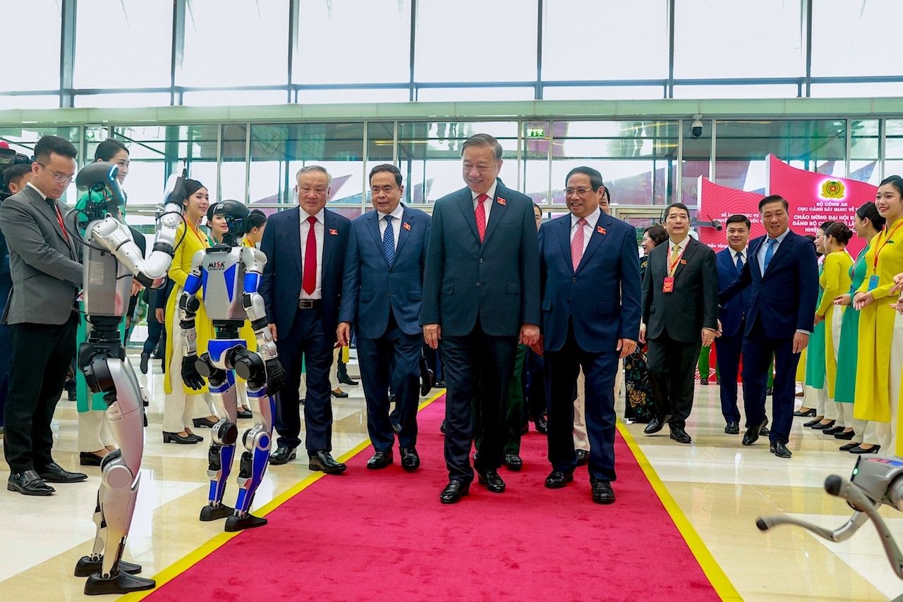 Chính phủ tinh giảm 145.000 biên chế, tiết kiệm chi thường xuyên 39.000 tỷ đồng mỗi năm -0