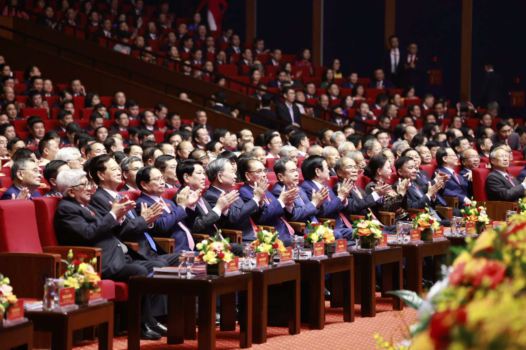 Chính phủ tinh giảm 145.000 biên chế, tiết kiệm chi thường xuyên 39.000 tỷ đồng mỗi năm -0