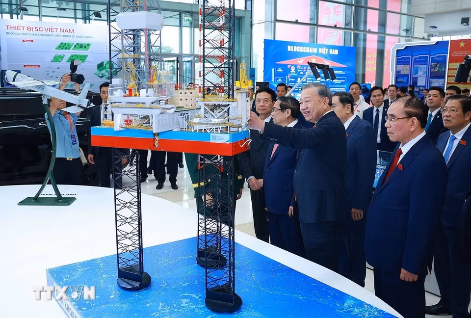 Chuyển từ tư duy hành chính sang tư duy phục vụ, từ “làm hết trách nhiệm” sang “làm đến nơi đến chốn